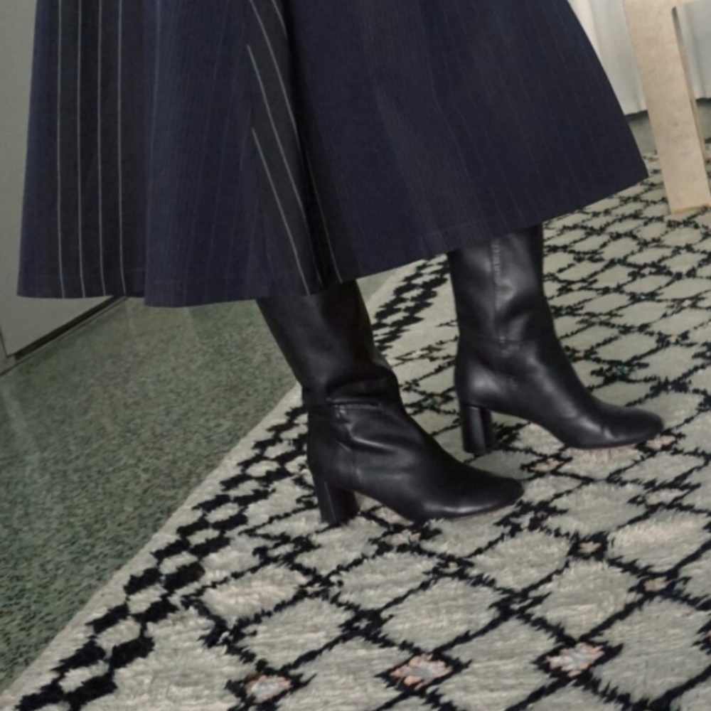 NWT LOQ Donna Boot in Black - Picture 3 of 13